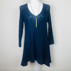 DKNY Lightweight V Neck Knit Tunic